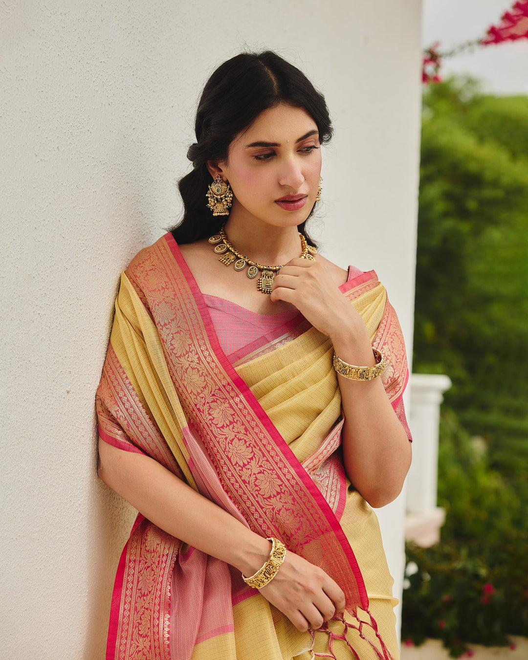 Shimmer Gold Pink Doria Zari Border Saree