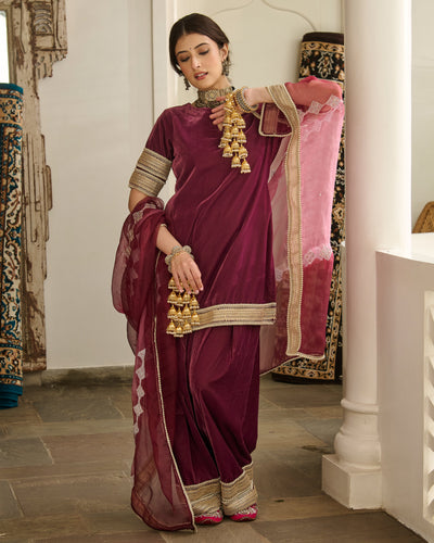 Ojasvini Mauve Solid Velvet Farsi Salwar Set