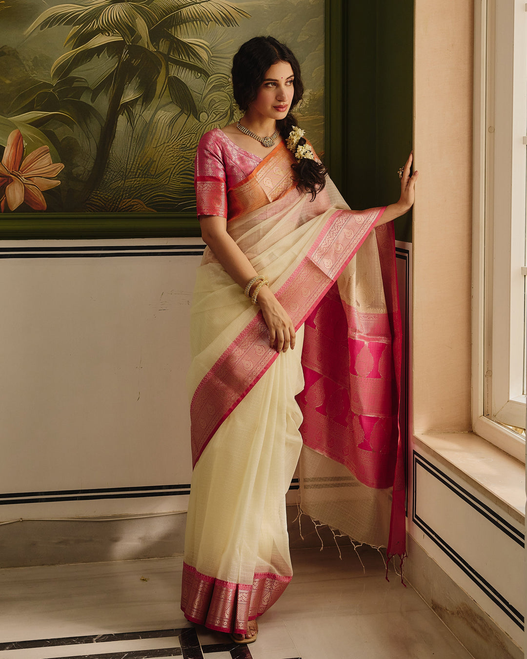 Tana White Pink Doria Butta Border Saree