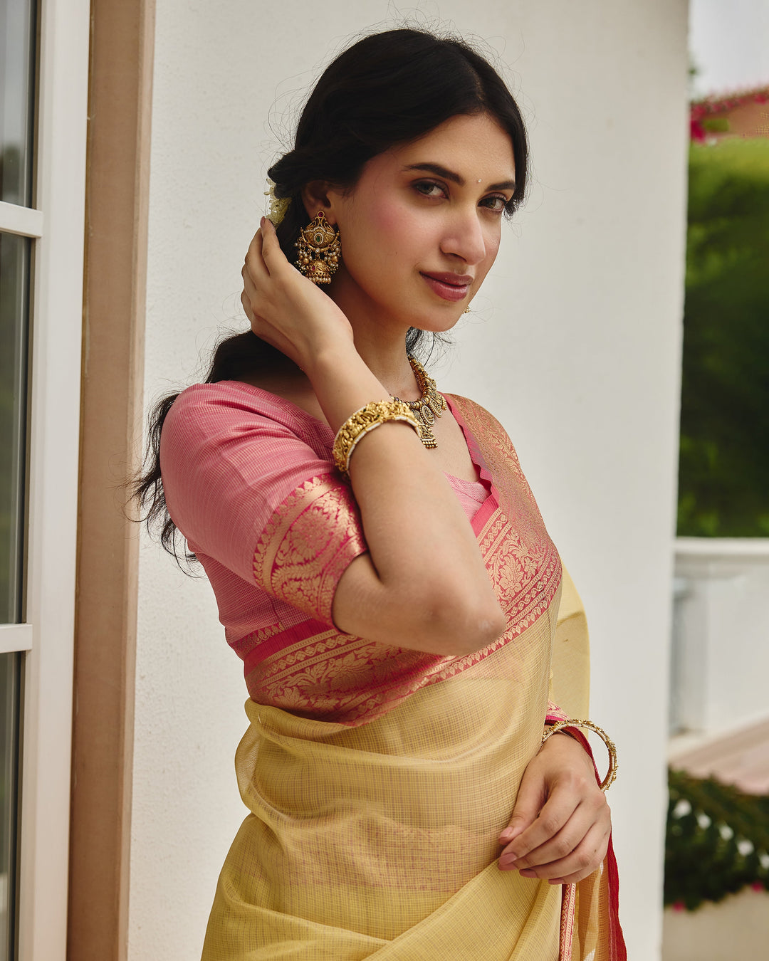 Shimmer Gold Pink Doria Zari Border Saree