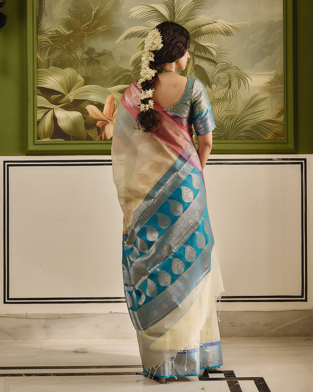 Elaria White Blue Doria Butta Border Saree