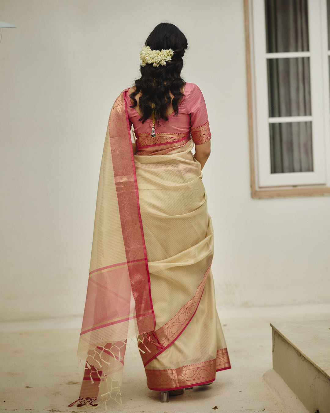 Keeni Beige Pink Doria Zari Border Saree