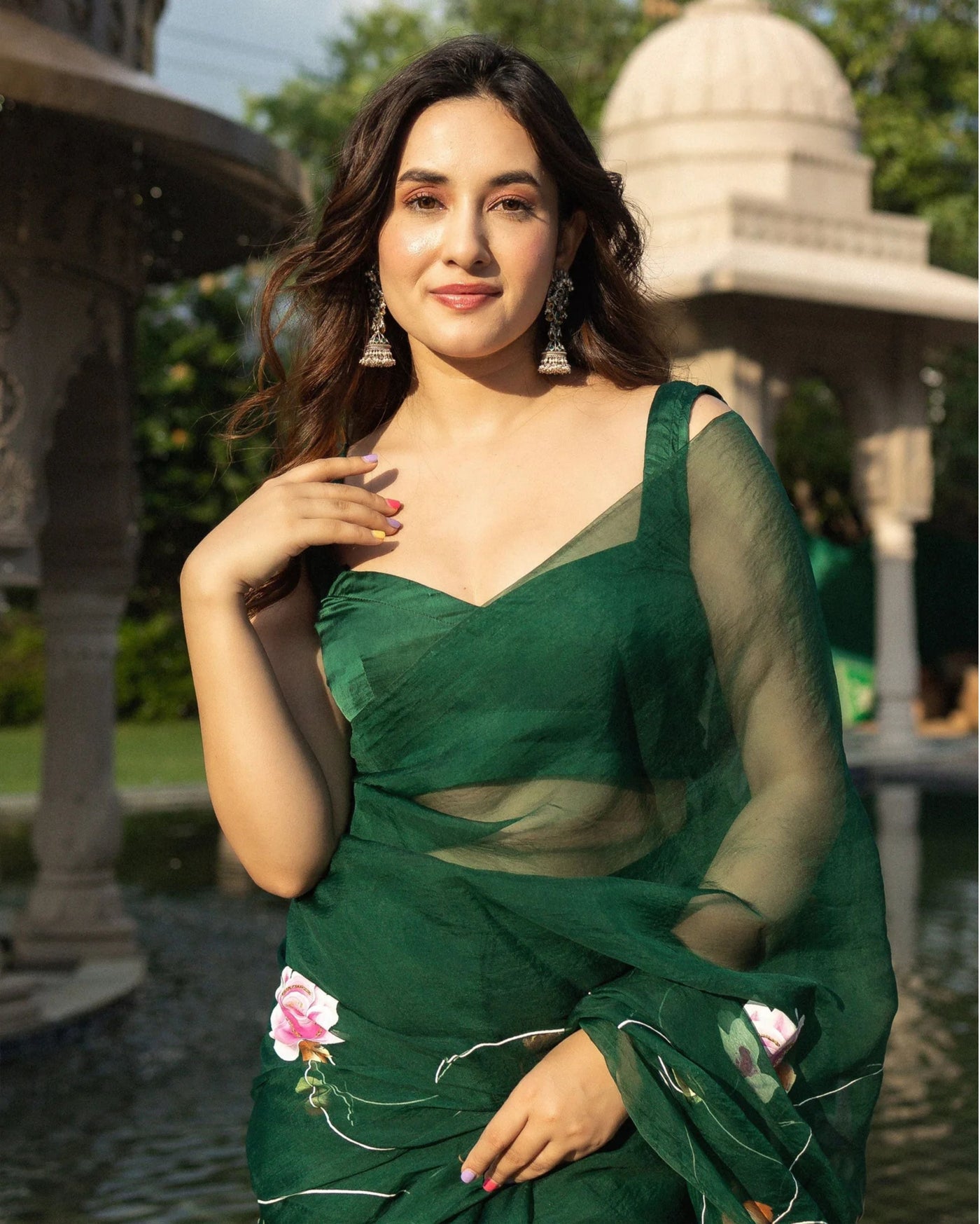 Vilaval Green Satin Sleeveless Blouse