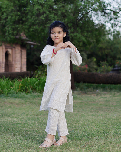 Umiko Embroidered Cotton Kurta Set