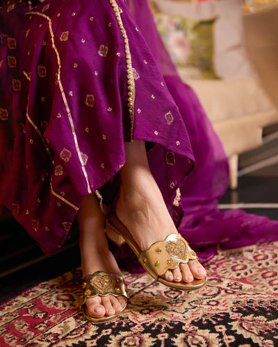 Jugnu Golden Handcrafted Heels