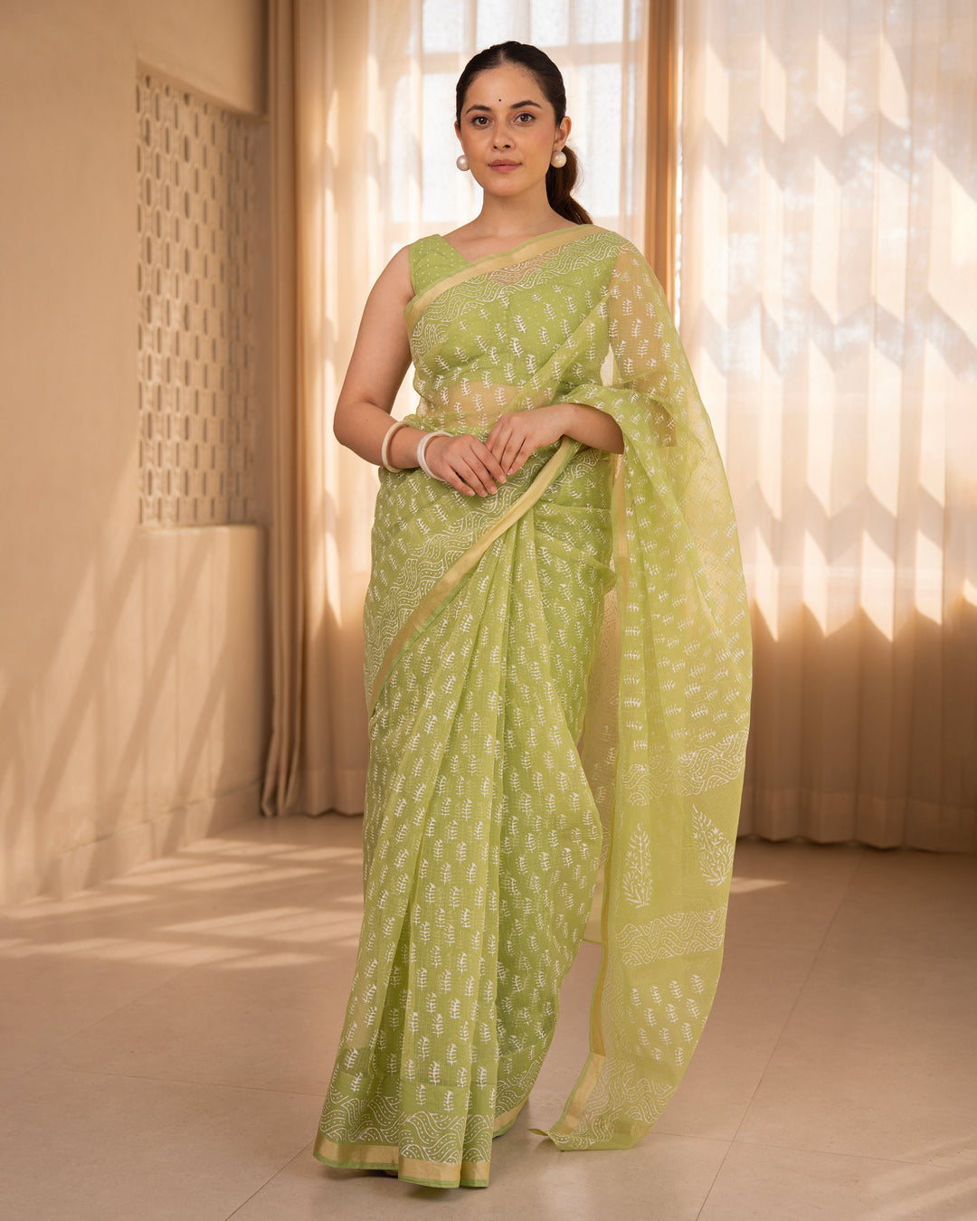 Iraaya Green Doria Printed Saree