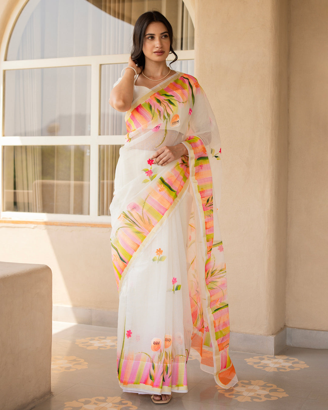 Zarmina White Doria Handpainted Saree