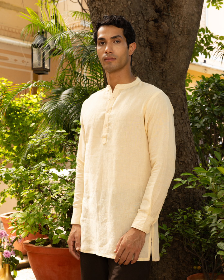 Vaan Cream Solid Cotton Flex Kurta