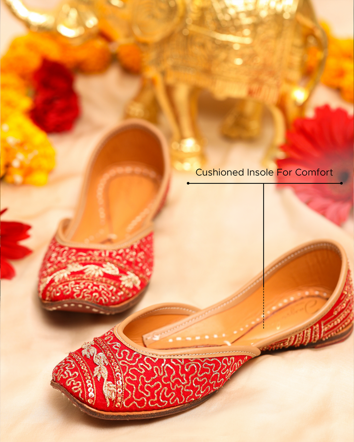 Curve Pink Handcrafted Jutti