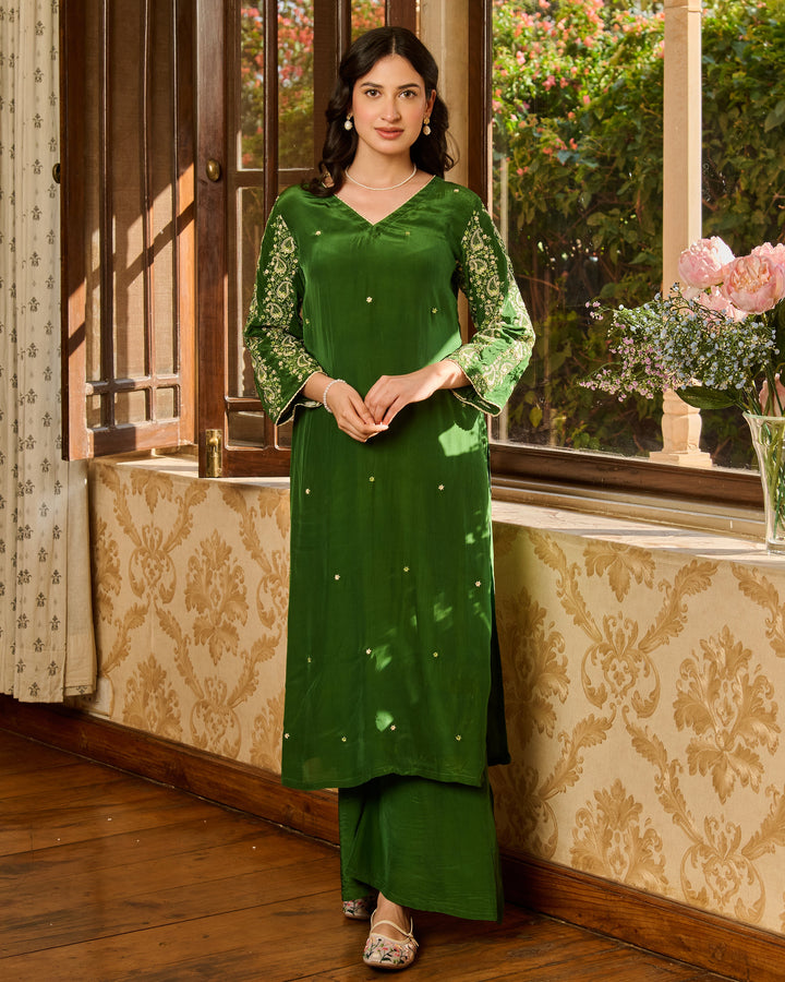 Nish Green Embroidered Crepe Kurta Set