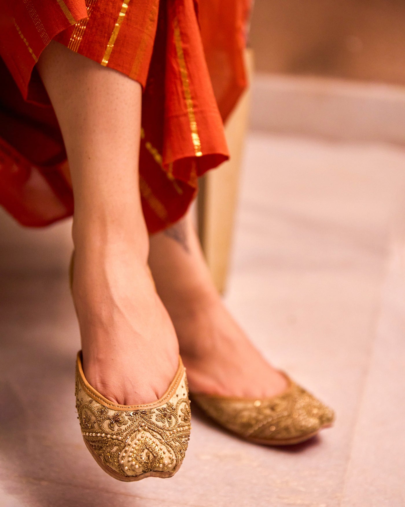 Mehru Beige Handcrafted Jutti