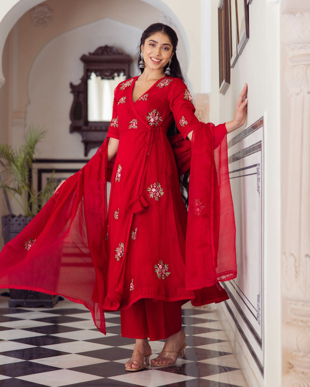 Buy Latest Collection of Women Ethnic Wear at UPTO 70% OFF | Aachho Buy Latest Collection of Women Ethnic Wear at UPTO 70% OFF | Aachho