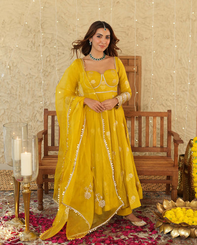 Haldi Dresses Online: Buy Haldi Outfits Online in India at Best Price Haldi Dresses Online: Buy Haldi Outfits Online in India at Best Price