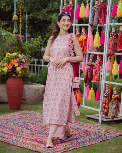Mukti Pink Bandhani Cotton Kurta Set
