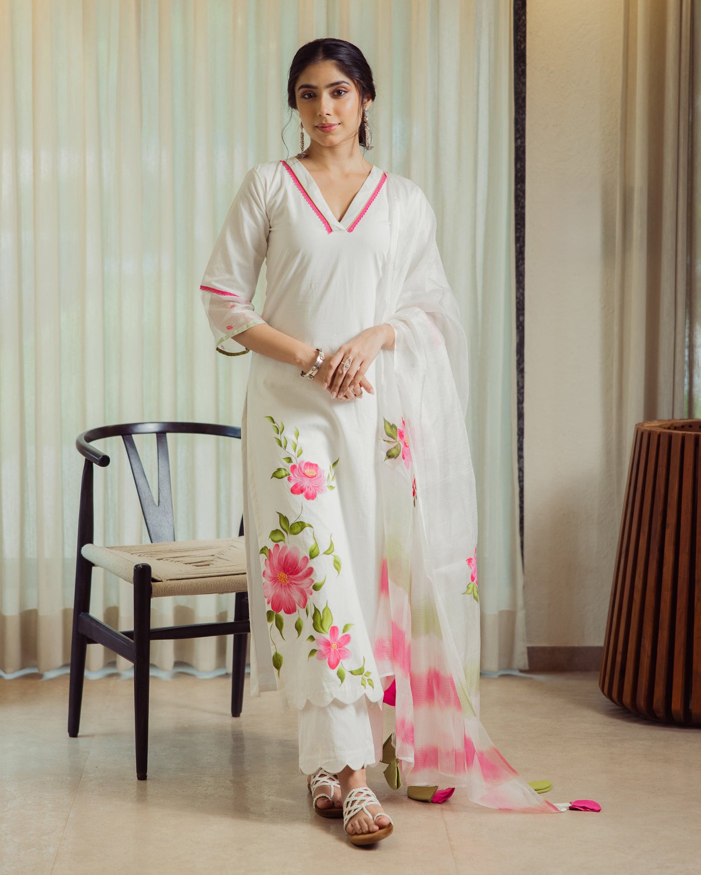 Poise White Handpainted Cotton Suit Set