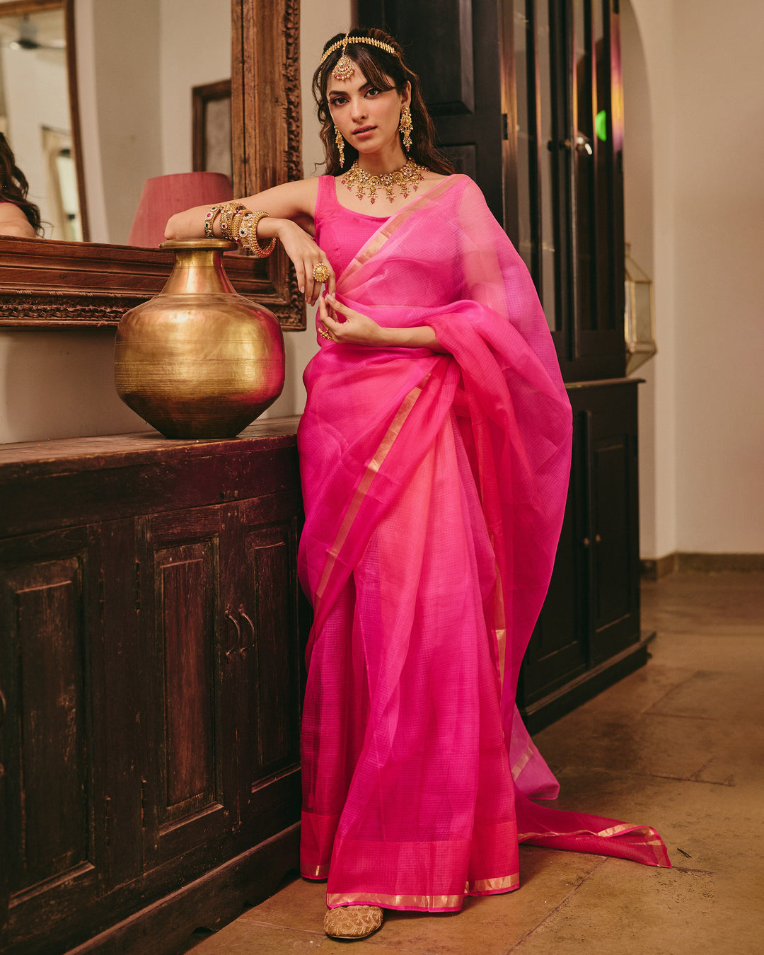 Kesariya Pink Doria Tie Dye Saree
