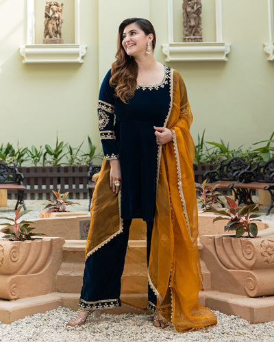 Khizani Teal Blue Embroidered Organza Dupatta