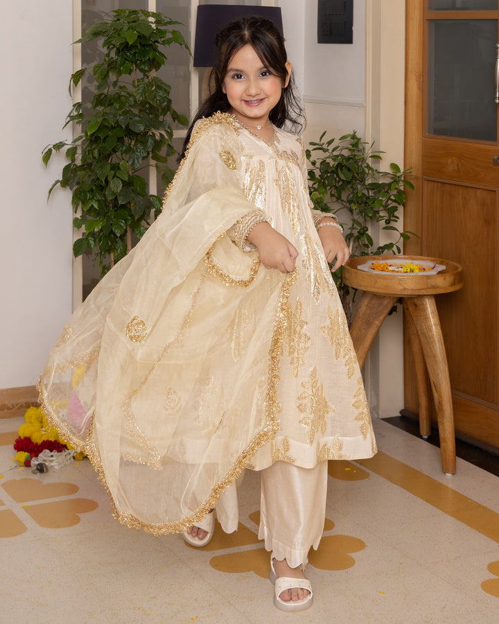 Coco Cream Solid Jacquard Suit Set