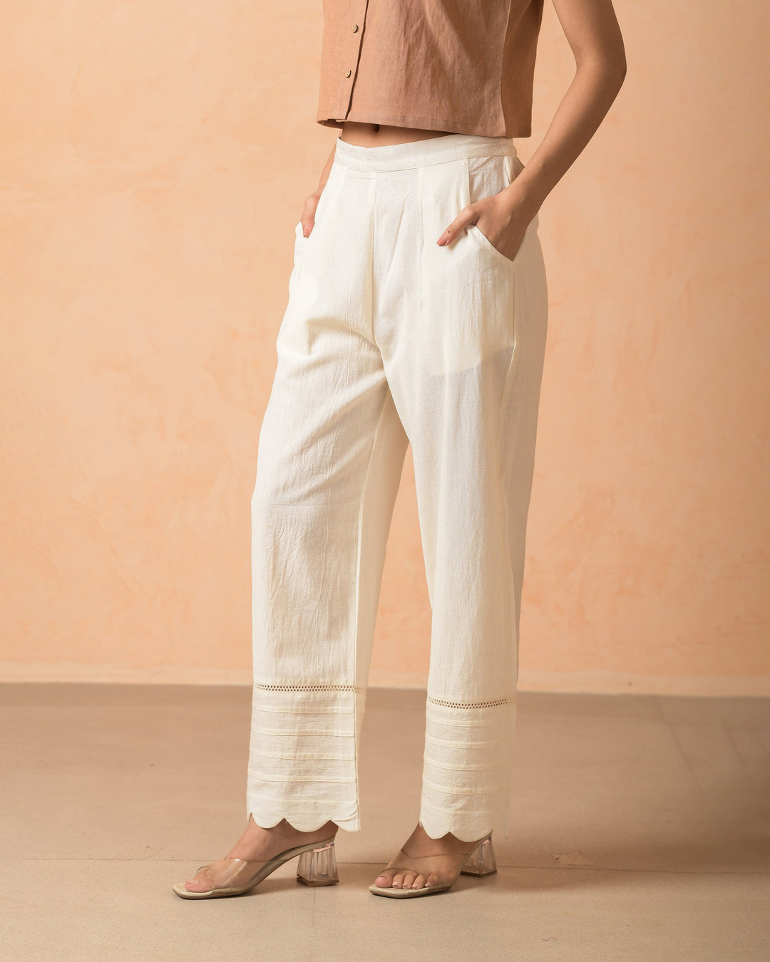 Kairi Cream Cotton Solid Pants
