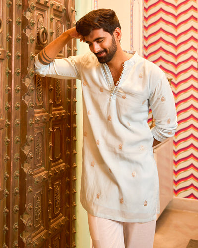 Udayan Blue Embroidered Chanderi Kurta