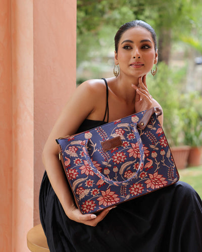 Orya Blue Shoulder Bag
