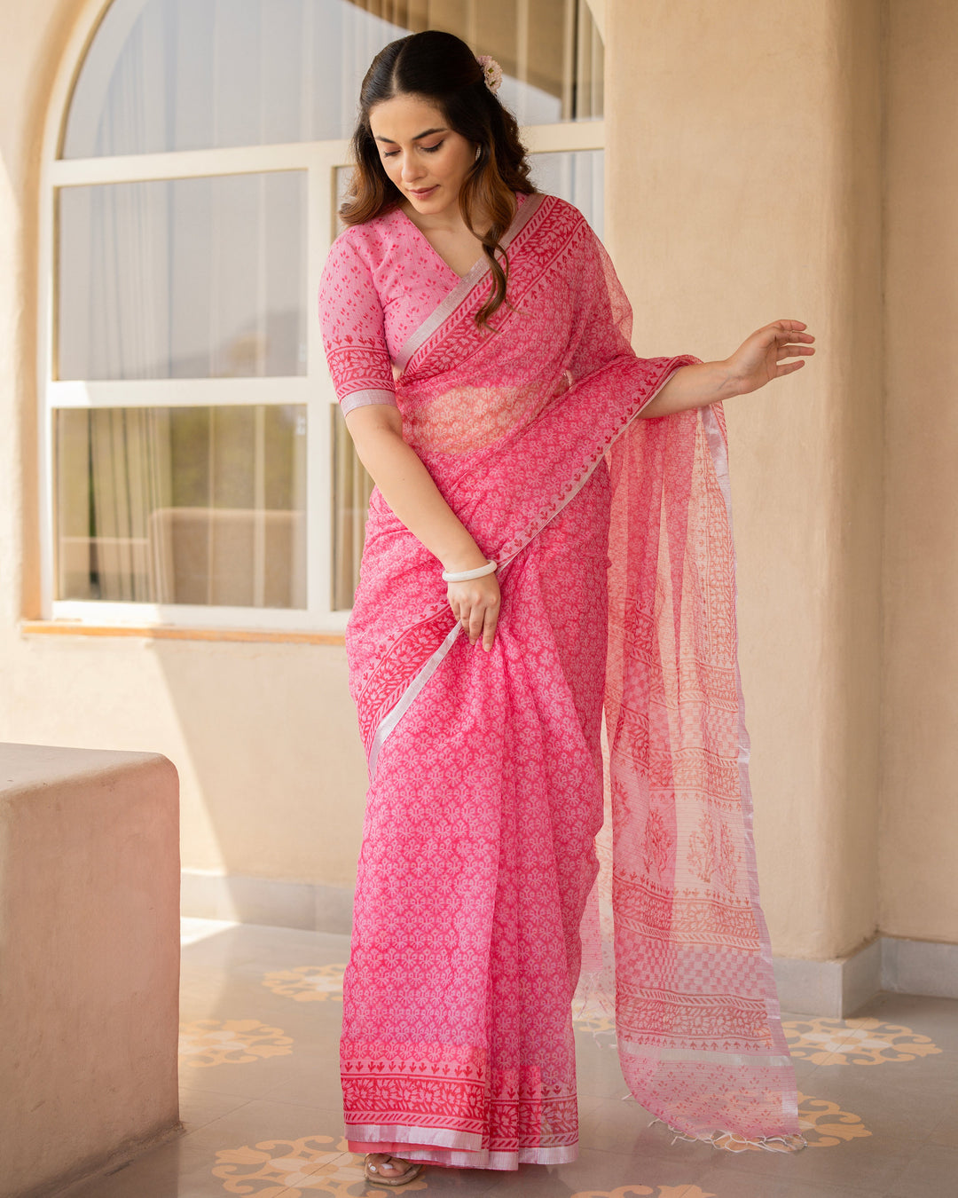 Charnika Pink Doria Printed Saree