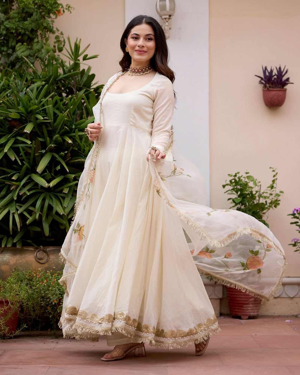 Buy Latest Collection of Women Ethnic Wear at UPTO 70% OFF | Aachho