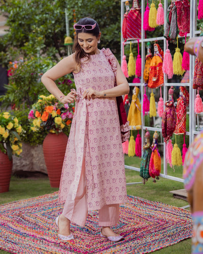 Mukti Pink Bandhani Cotton Kurta Set