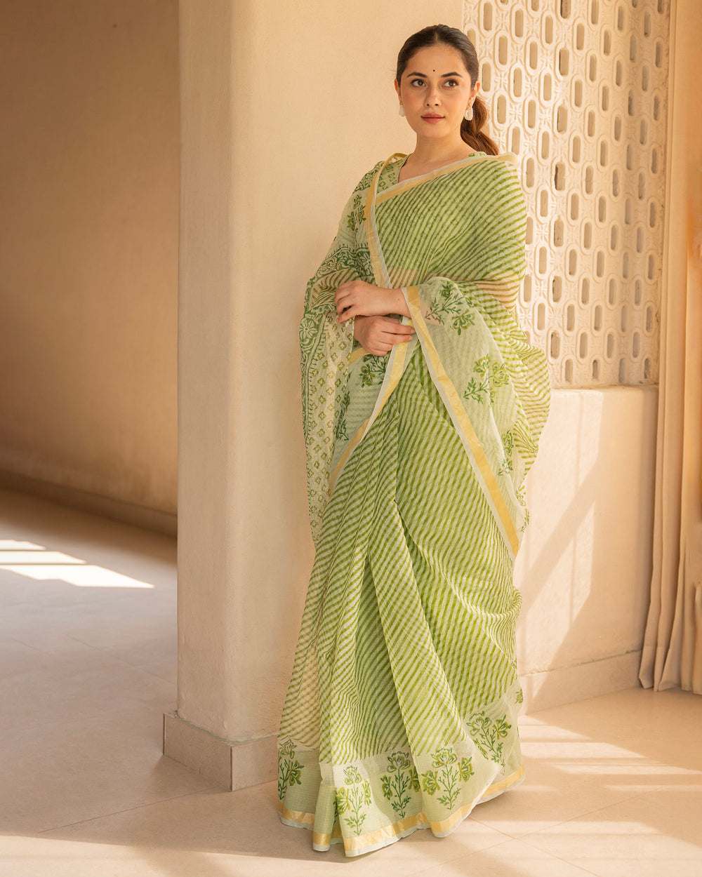 Ruhina Light Green Doria Printed Saree