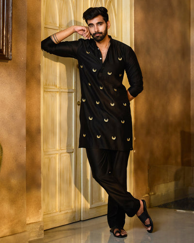 Prithvi Black Embroidered Chanderi Kurta