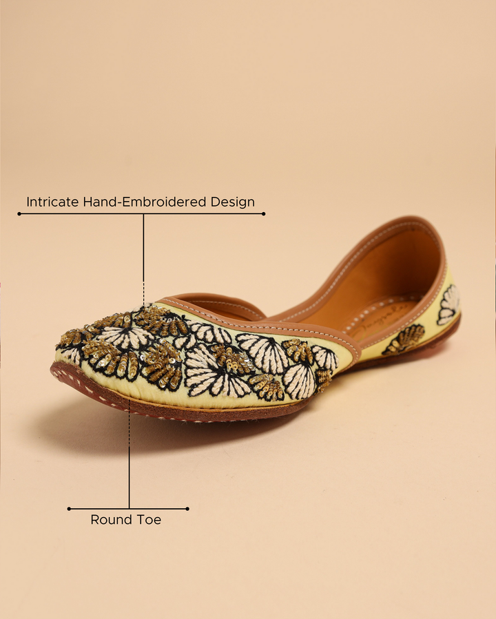 Seedpearl Handcrafted Jutti