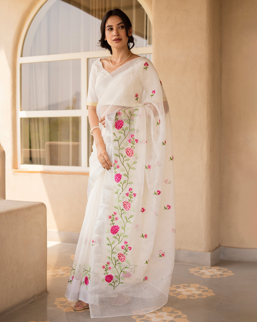 Safed White Doria Embroidered Saree