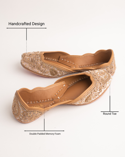 Jashn White Handcrafted Jutti