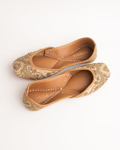 Mehru Beige Handcrafted Jutti