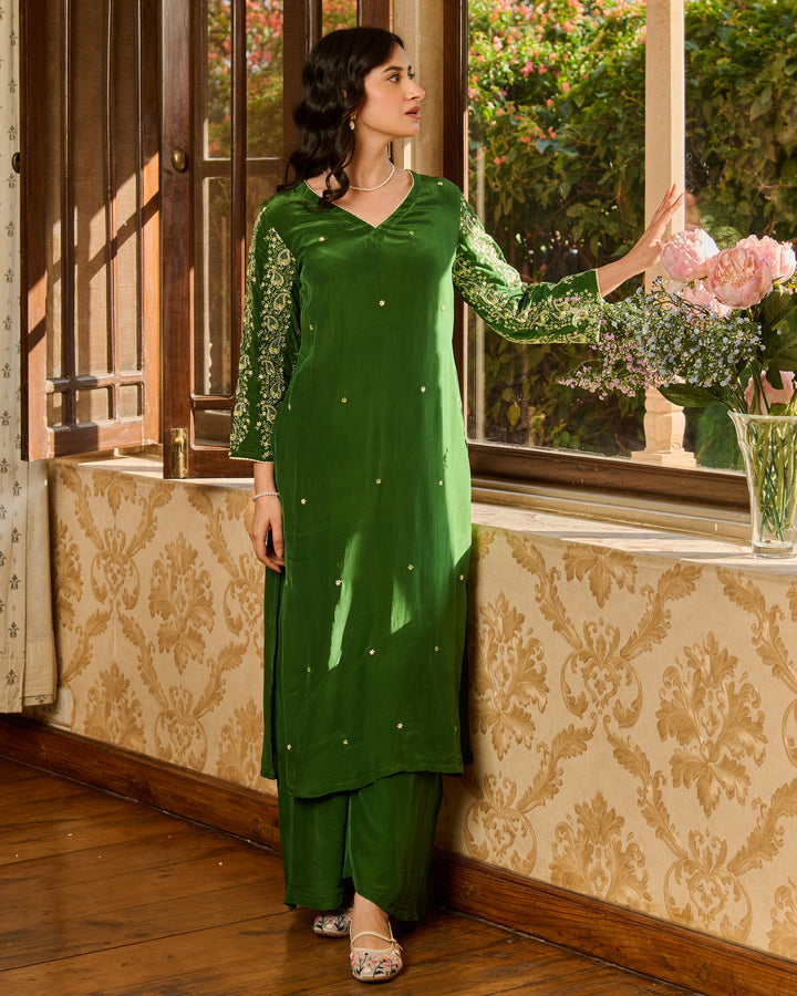 Nish Green Embroidered Crepe Kurta Set