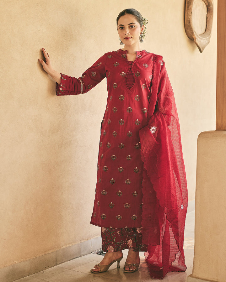 Esya Maroon Cotton Printed Suit Set