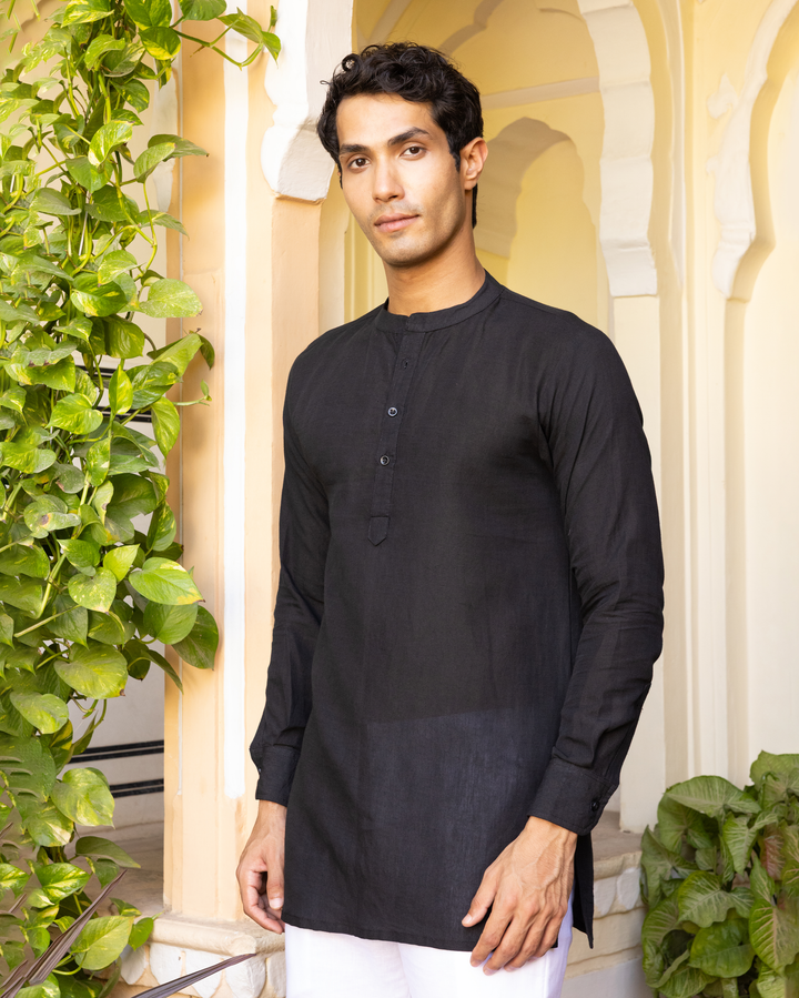 Zehaan Black Solid Cotton Flex Kurta