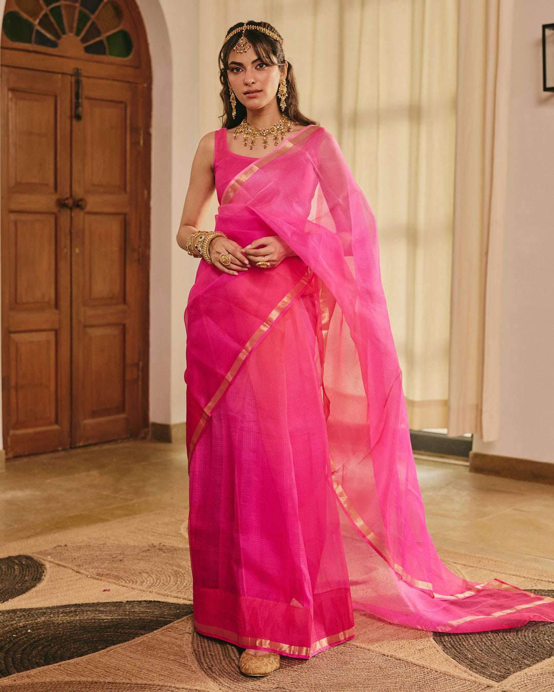 Kesariya Pink Doria Tie Dye Saree