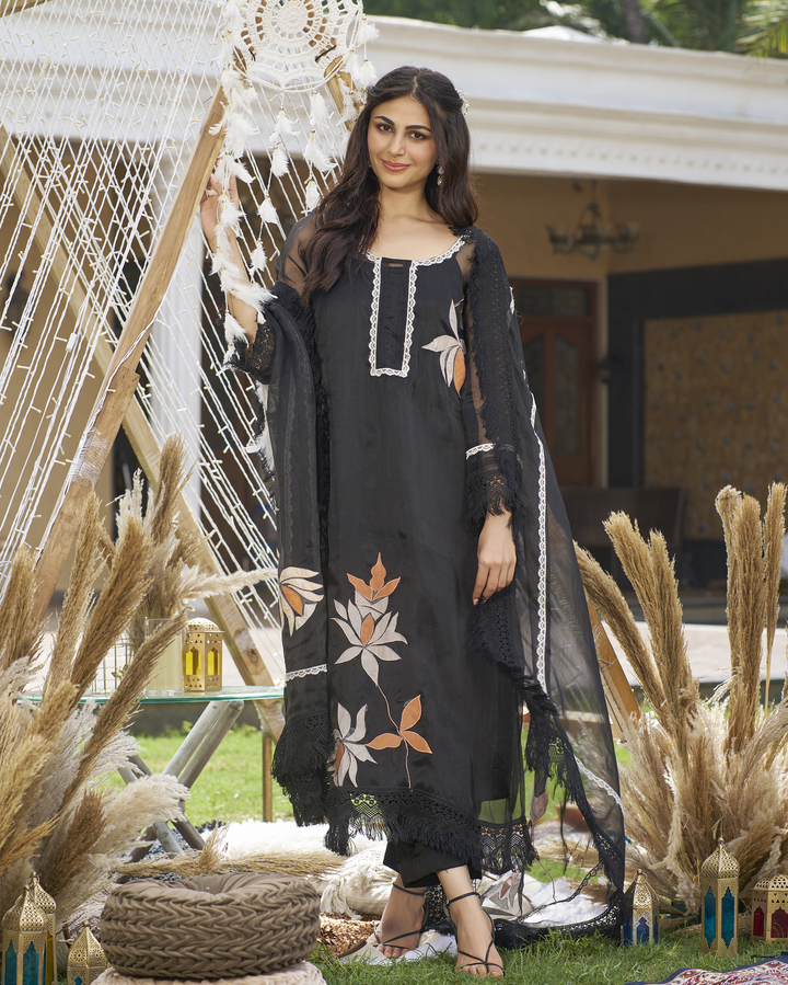 Vrutti Black Applique Organza Kurta Set