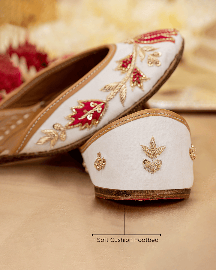 Brink Pink Handcrafted Jutti