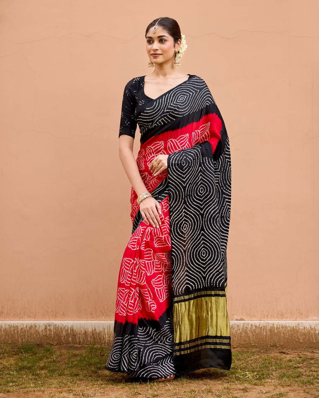 Rate Black Gajji Silk Bandhej Saree
