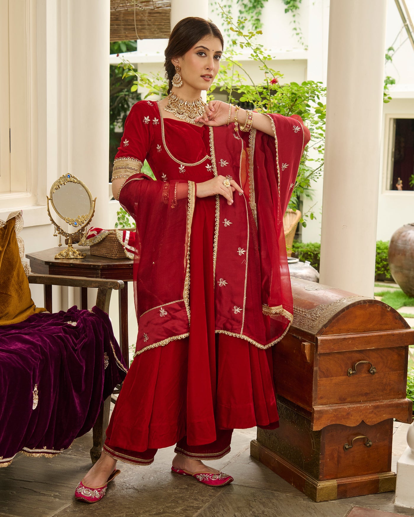 Viti Red Embroidered Velvet Suit Set