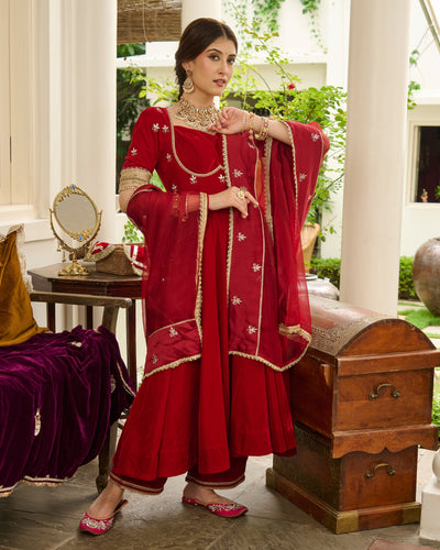Viti Red Embroidered Velvet Suit Set