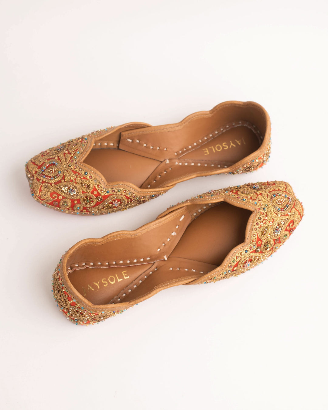 Hunar Red Handcrafted Jutti
