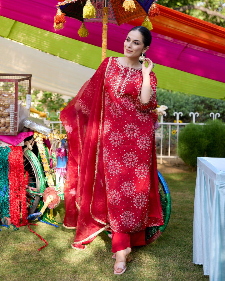 Vaidehi Maroon Bandhani Satin Suit Set
