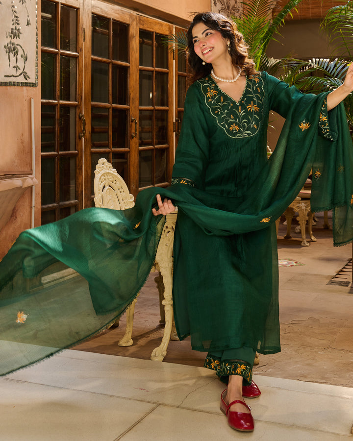Vanya Green Embroidered Doria Suit Set