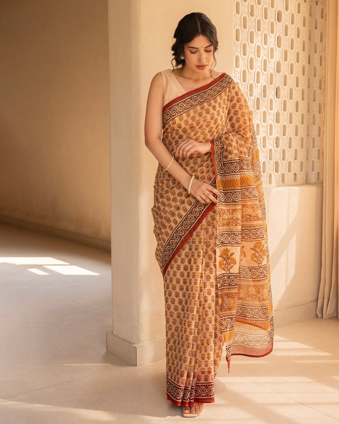 Gul Beige Doria Printed Saree