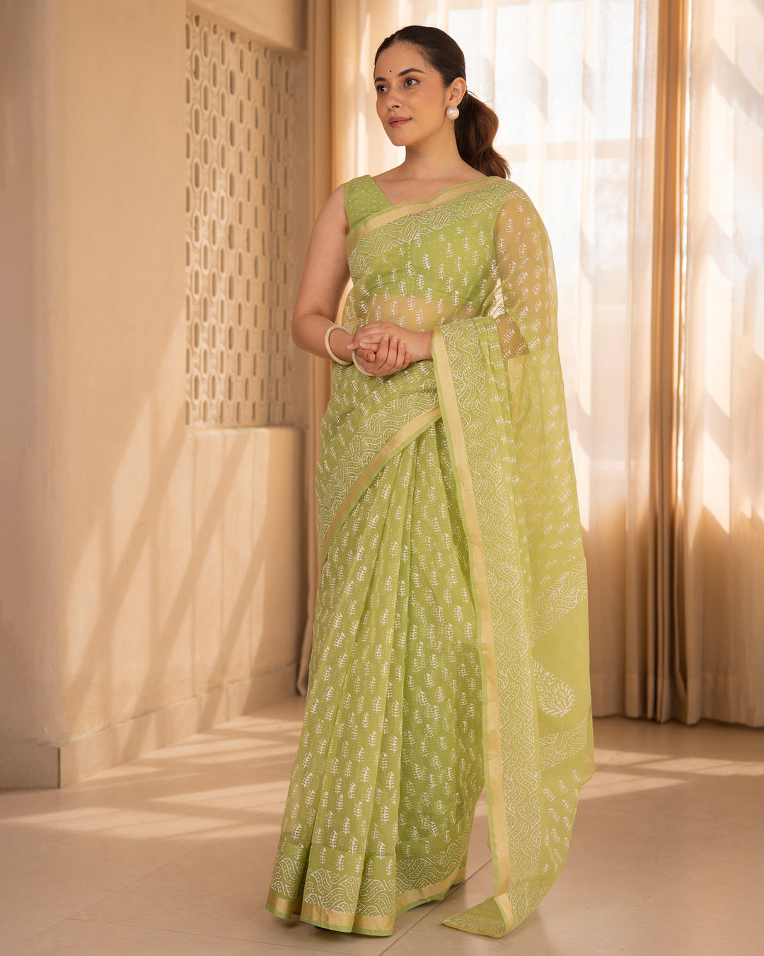 Iraaya Green Doria Printed Saree