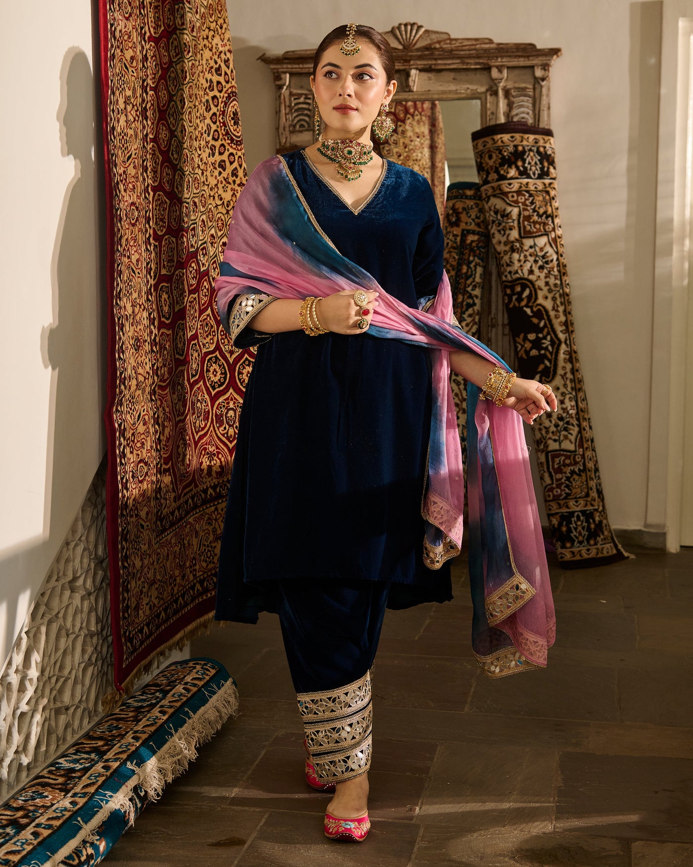 Amodini Blue Solid Velvet Suit Set