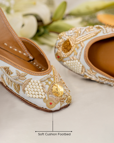 CARAMEL CRUNCH HANDCRAFTED JUTTI